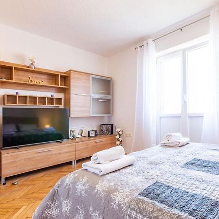 Bobo Central 2Br Apartment Zadar Luaran gambar